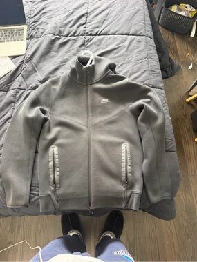 Nike Men's black Full-Zip Tech Fleece Jacket